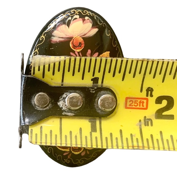 Vintage Signed Russian Lacquer Brooch Pin, Hand Painted Russian Folk Art - Picture 4 of 9